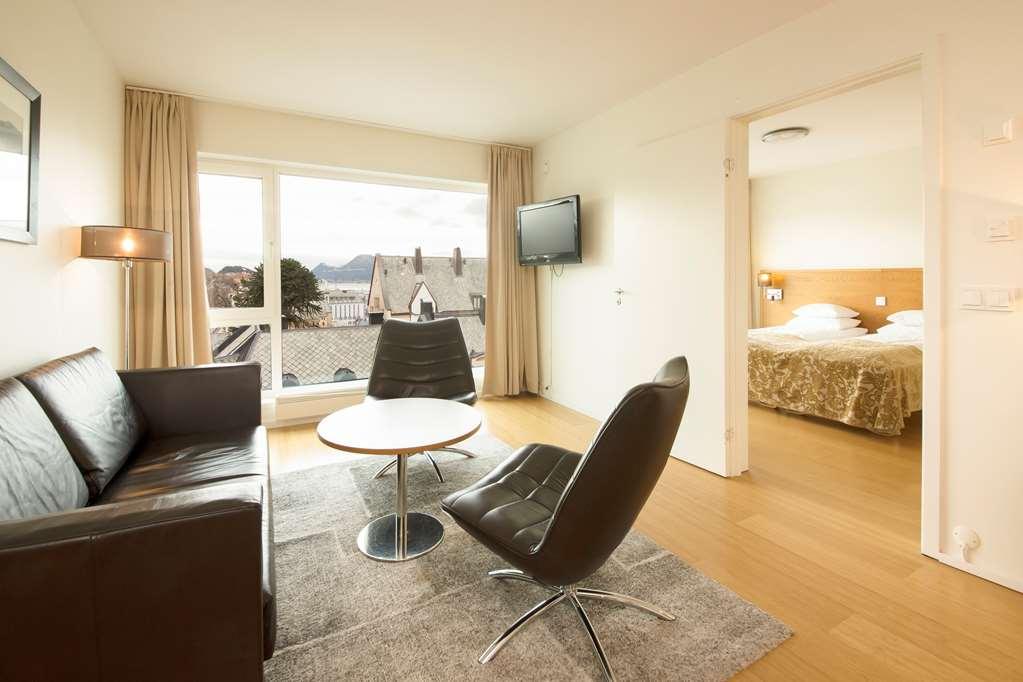 Scandic Parken 4*